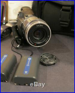 Sony Handycam HDR-HC1 Mini DV Digital HD Video Camera Recorder Kit w Accessories